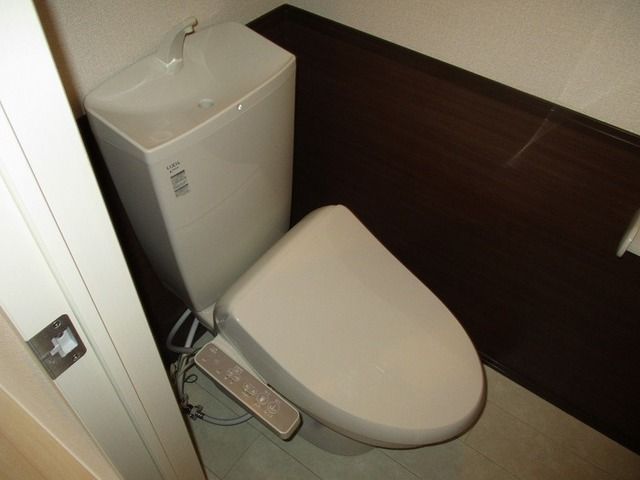 トイレ　温水洗浄便座もございます