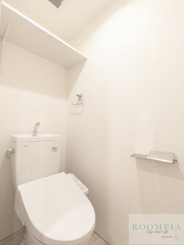 トイレ　※同タイプの別のお部屋です。