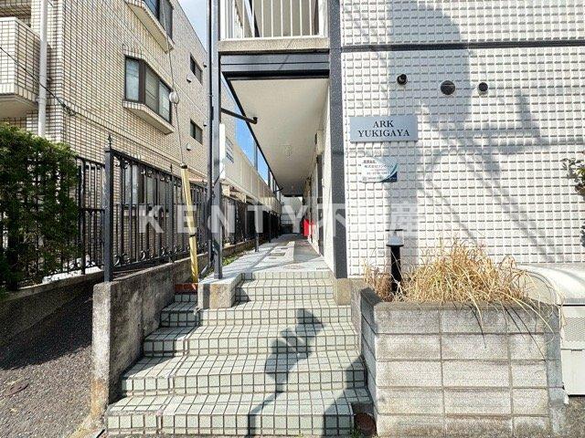 エントランス　建物の内部です