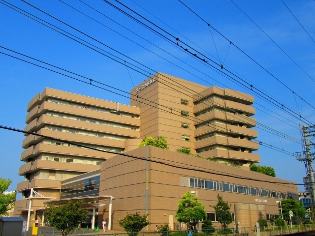 病院　大阪市立十三市民病院（病院）まで560m