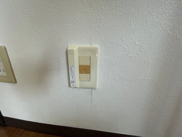 セキュリティ　写真は、他部屋の反転間取りとなっております。
