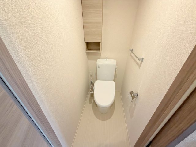 トイレ　綺麗なトイレにはウォシュレット標準装備です。