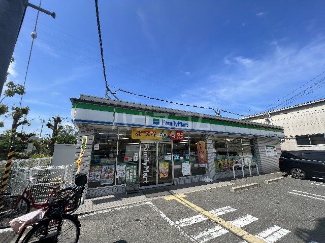 コンビニ　ファミリーマート 摂津別府店（コンビニ）まで933m
