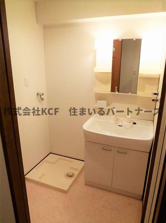 洗面設備　朝の身支度には欠かせない独立洗面化粧台