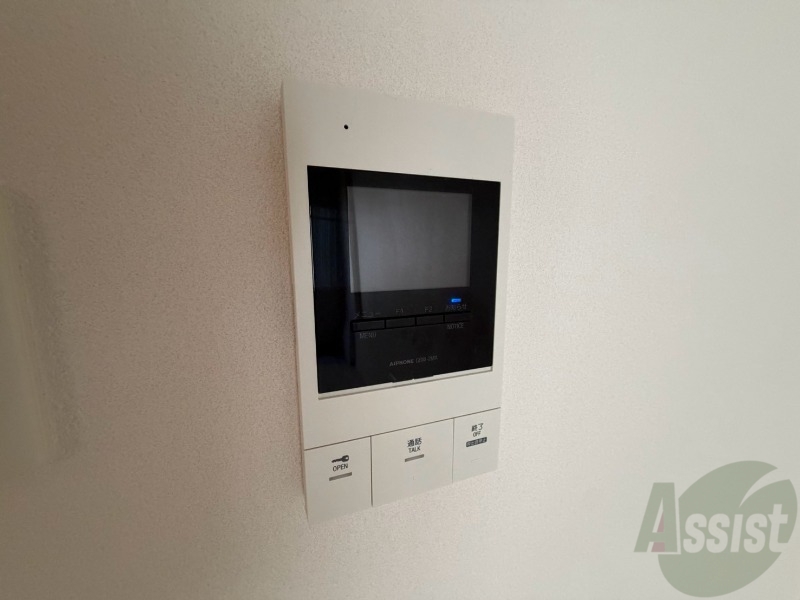 セキュリティ　ＴＶモニター付インターホンです。来客者の顔が見えるので安心！
