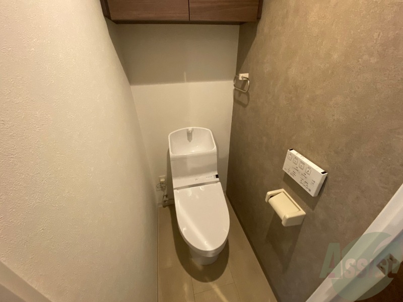 トイレ　トイレです。ウォシュレット付を探している方、おすすめです。