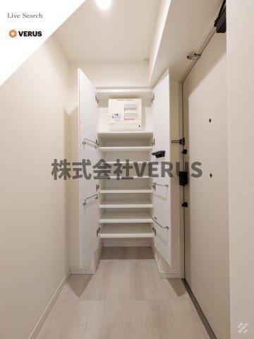 都営大江戸線 両国駅 徒歩5分 10階建 築4年の玄関写真