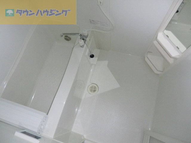バス・シャワールーム　追い焚き付のゆとりの浴室です