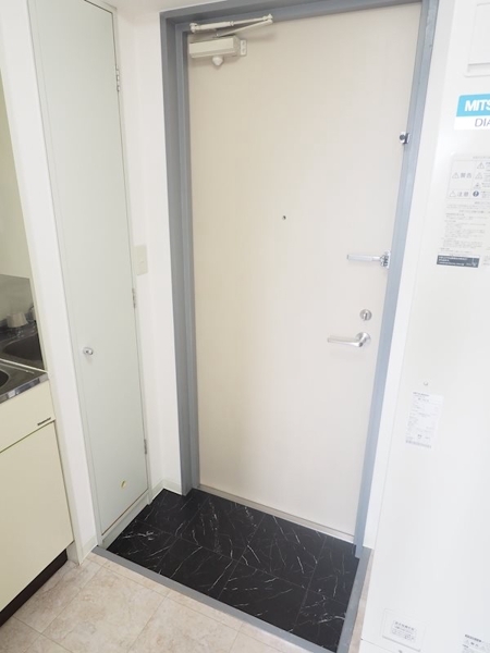 玄関　参考写真