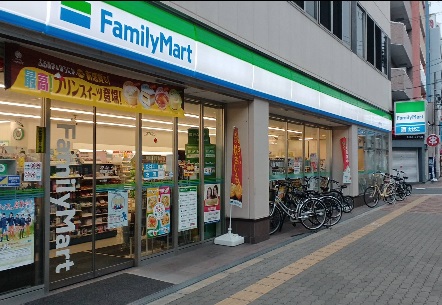 コンビニ　ファミリーマート 鶴橋店（コンビニ）まで303m