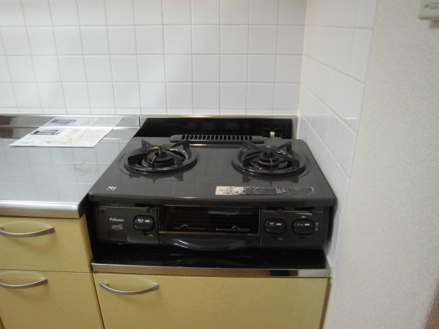 キッチン　2口ガスコンログリル付きです