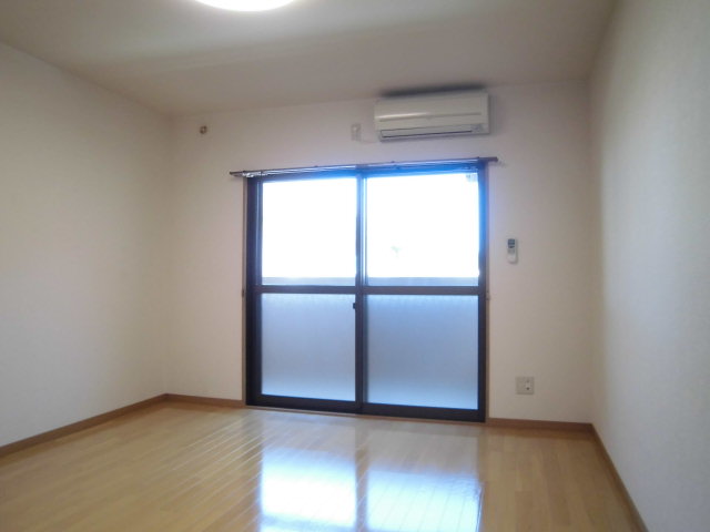 居室・リビング　エアコン1台付き