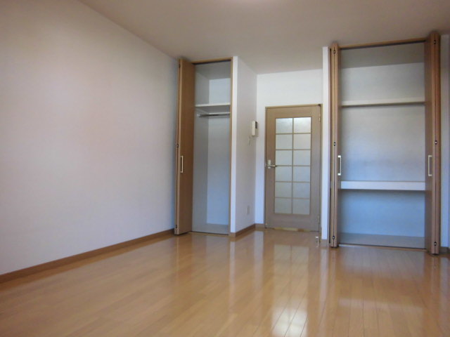 収納　洋室収納です