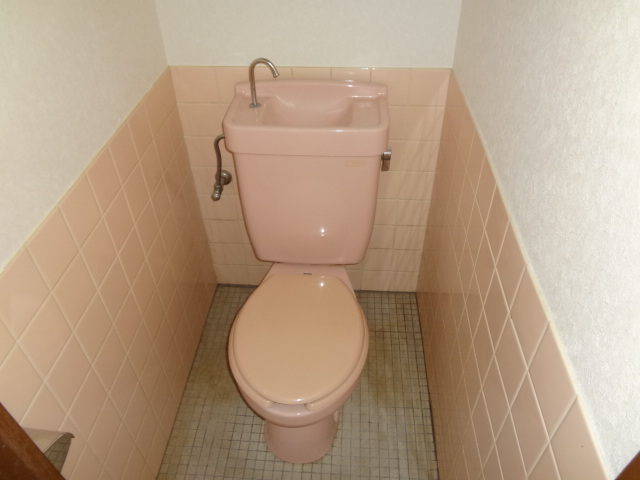 ハイムペタルマのトイレ写真