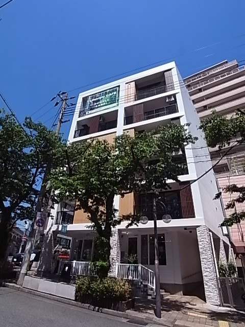 神戸市灘区城内通のマンションの建物外観