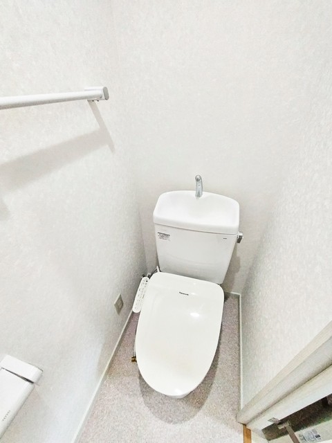 【シャトレ美香保公園IIIのトイレ】