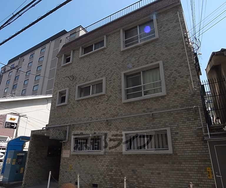京都市下京区八文字町のマンションの建物外観
