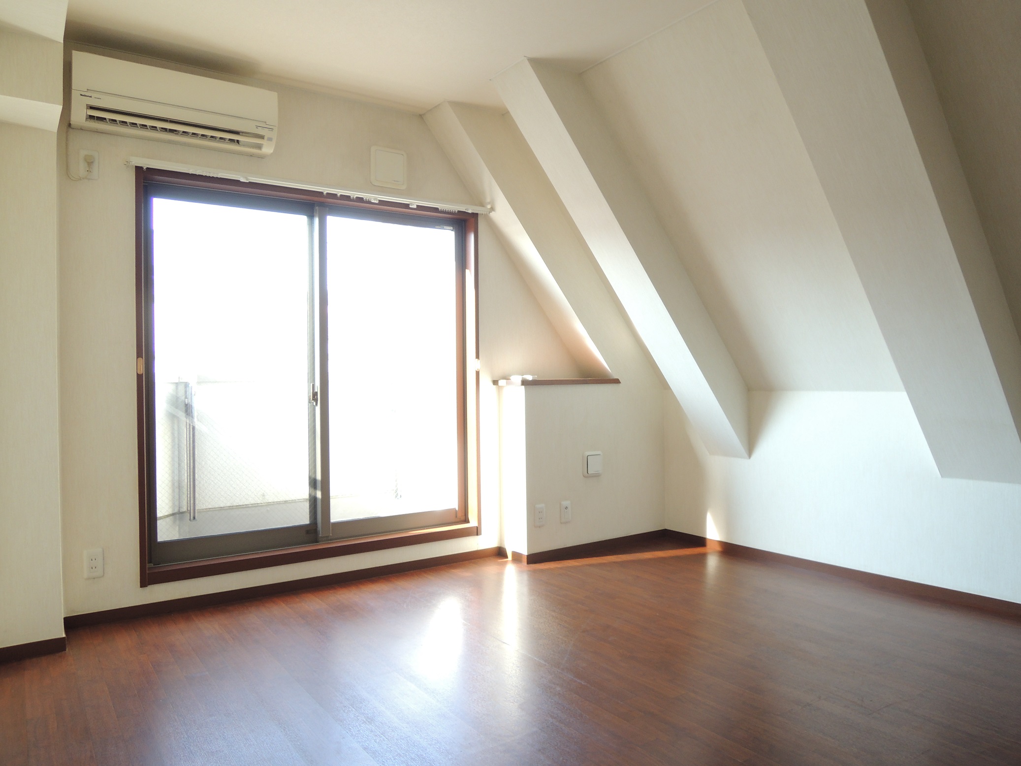 居室・リビング　洋室