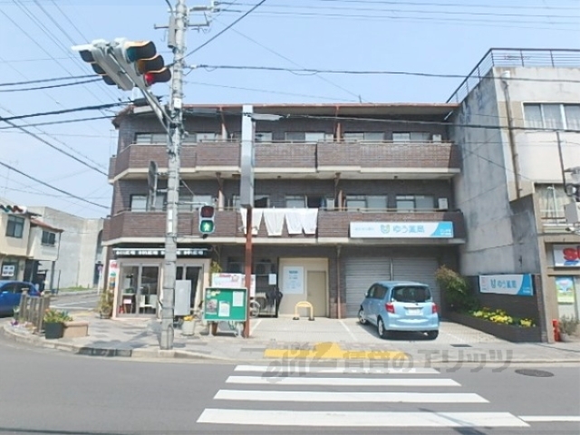 京都市北区大宮南田尻町のマンションの建物外観