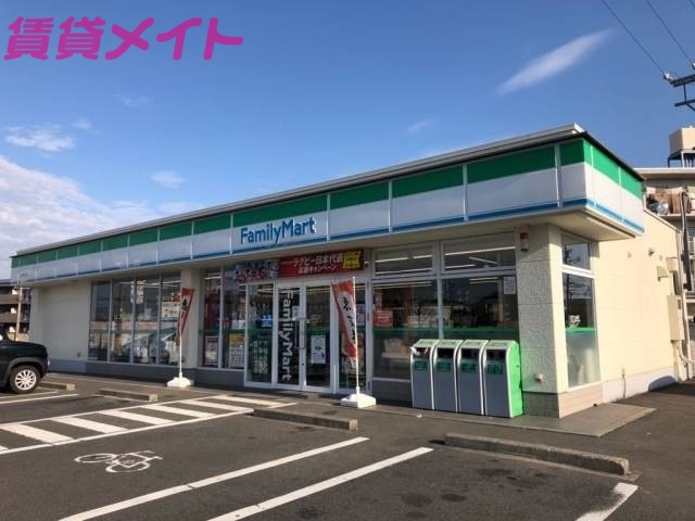 【津市久居持川町のアパートのコンビニ】