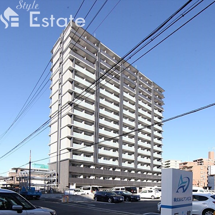 【名古屋市北区平安のマンションの建物外観】