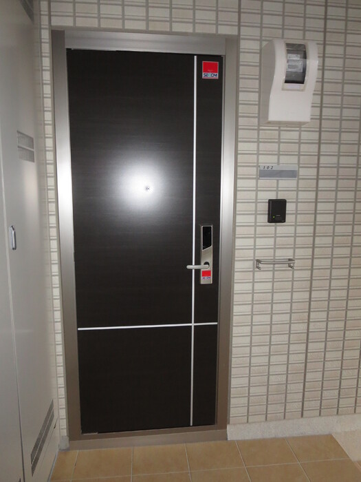 玄関　【サニーフラット新八代】玄関