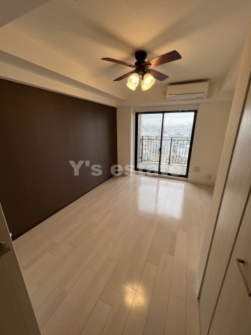 居室・リビング　この写真の反転タイプです。