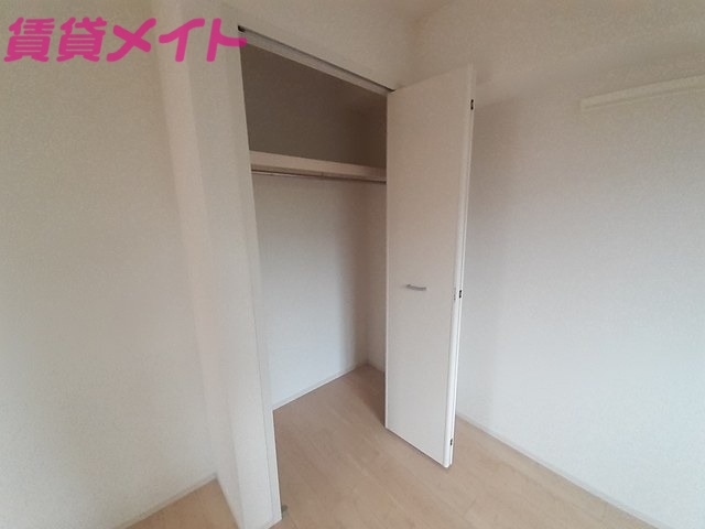 収納　同型タイプ画像