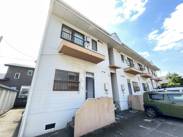 建物外観　落ち着いた雰囲気の外観です