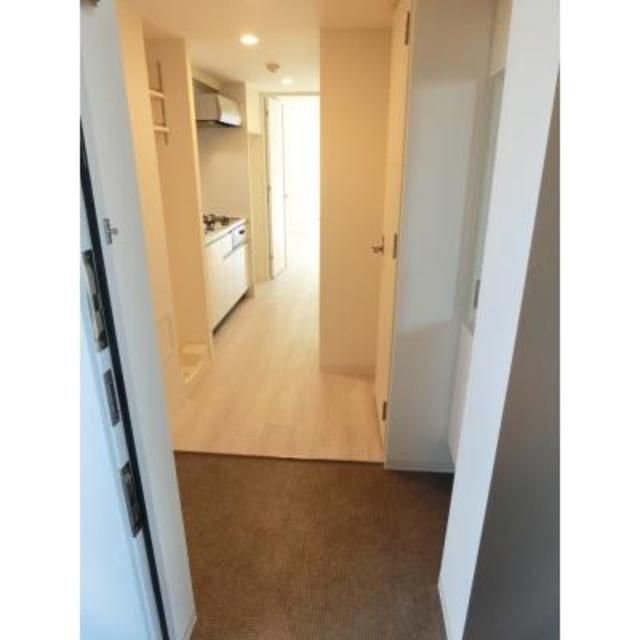 玄関　※写真は同タイプ住戸です。