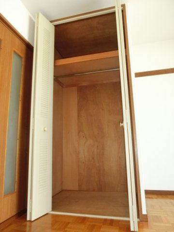 収納　クローゼットタイプの収納スペース。（※参考写真）
