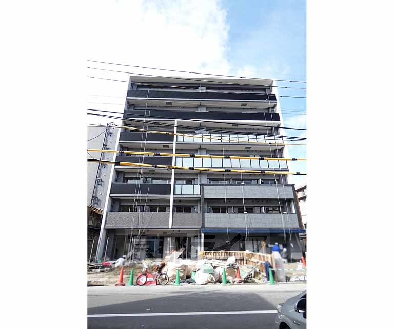 建物外観　建築中