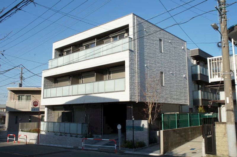East Maisonの建物外観