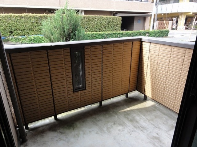 バルコニー　バルコニー