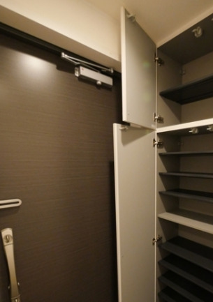 玄関　同タイプ部屋　参考写真です