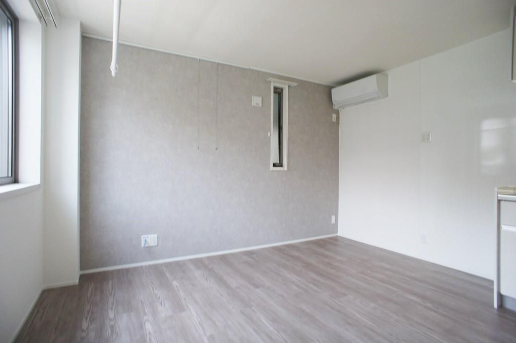 居室・リビング　こちらのリビングで趣味の時間をお楽しみください