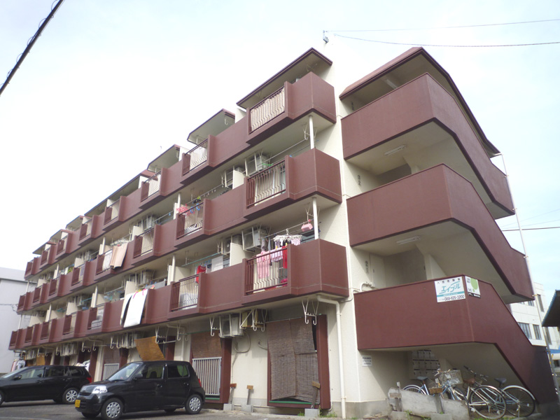 建物外観　南向きです。