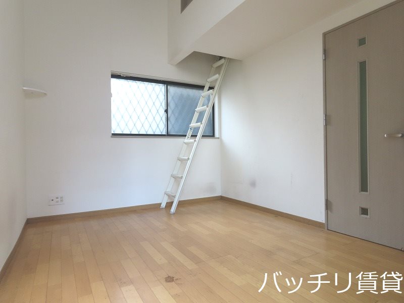 居室・リビング　画像は同型タイプの為、現状を優先致します。