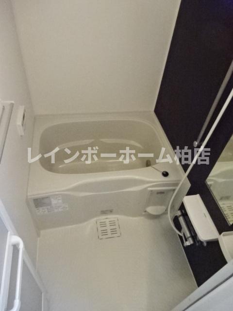 バス・シャワールーム　お風呂で日々の疲れを落としましょう