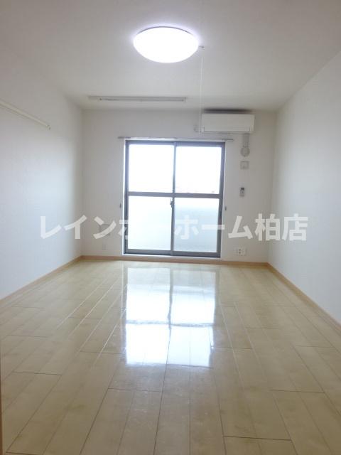 居室・リビング　ゆったり過ごせるリビングです