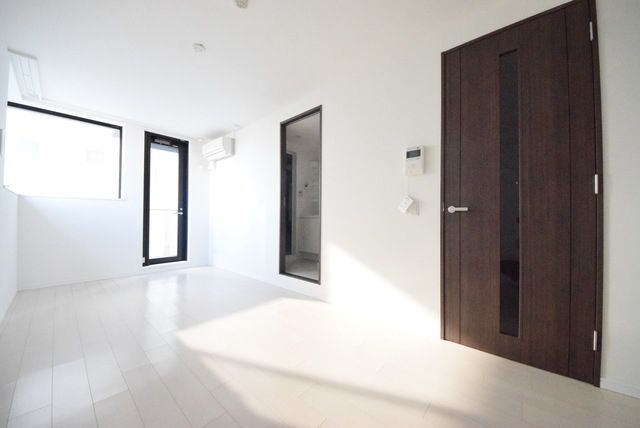 その他部屋・スペース　★★木目調の落ち着きのあるフローリング★★