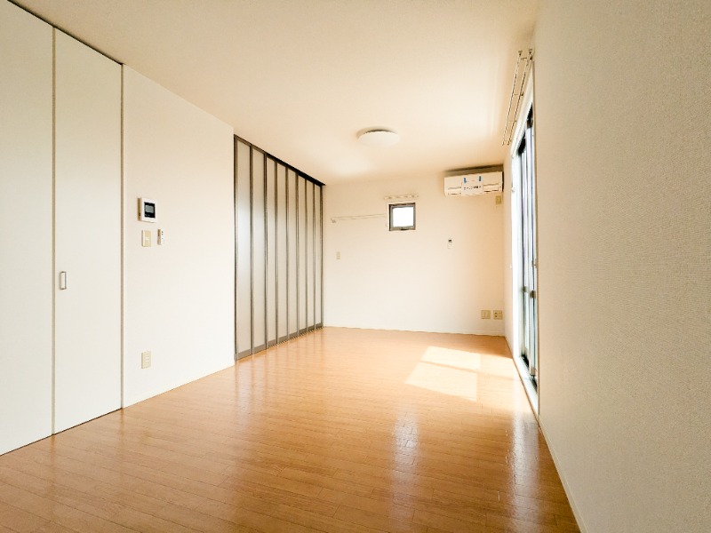 居室・リビング　図面と現状に相違がある場合には現状を優先