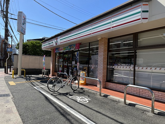 コンビニ　セブンイレブン 京都太秦大映通店（コンビニ）まで99m
