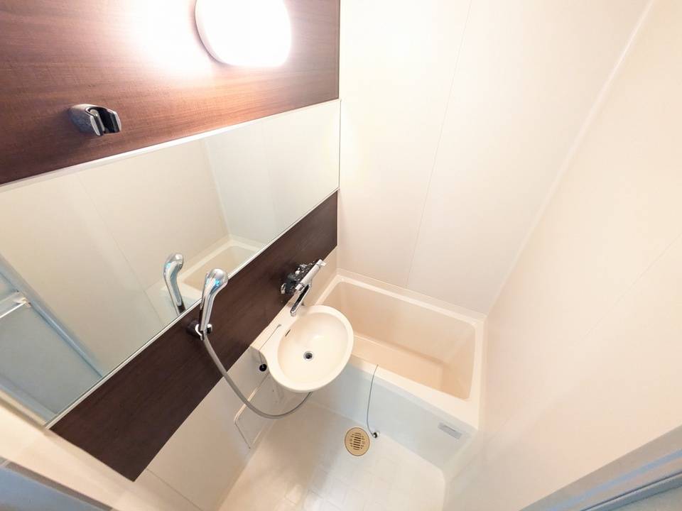 バス・シャワールーム　浴室