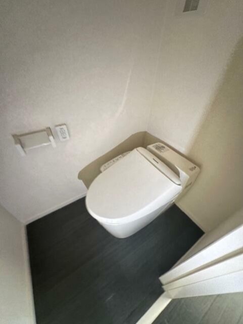 トイレ　温水洗浄便座