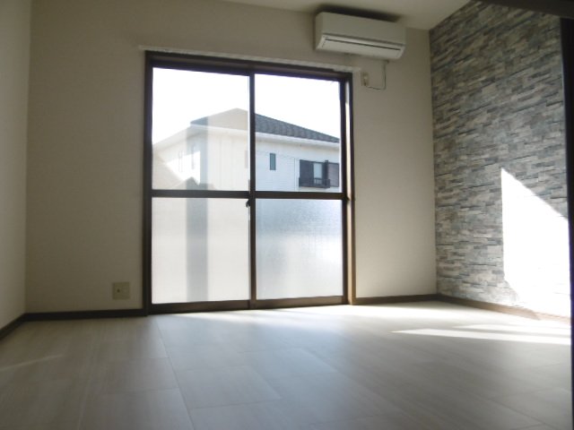 居室・リビング　同仕様