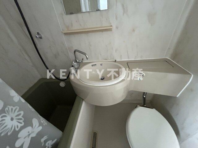 洗面設備　コンパクトで使いやすい洗面所