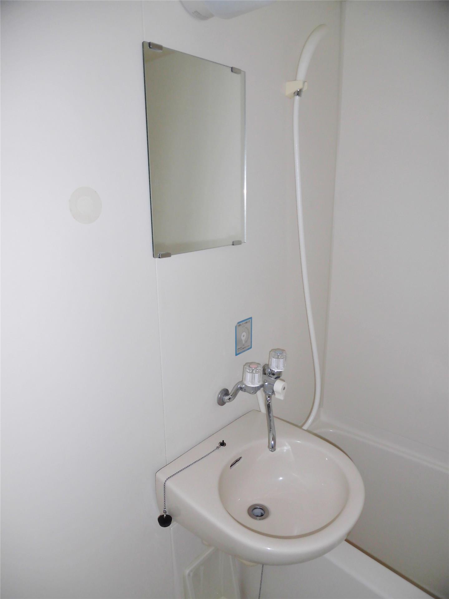 洗面設備　シャワーが使える洗面台♪