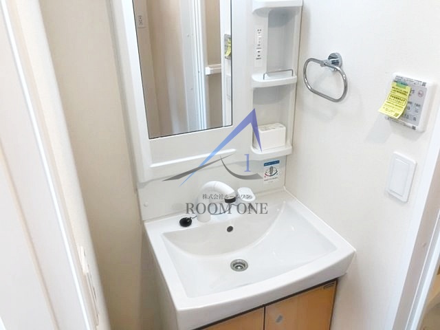 洗面設備　独立洗面台です。