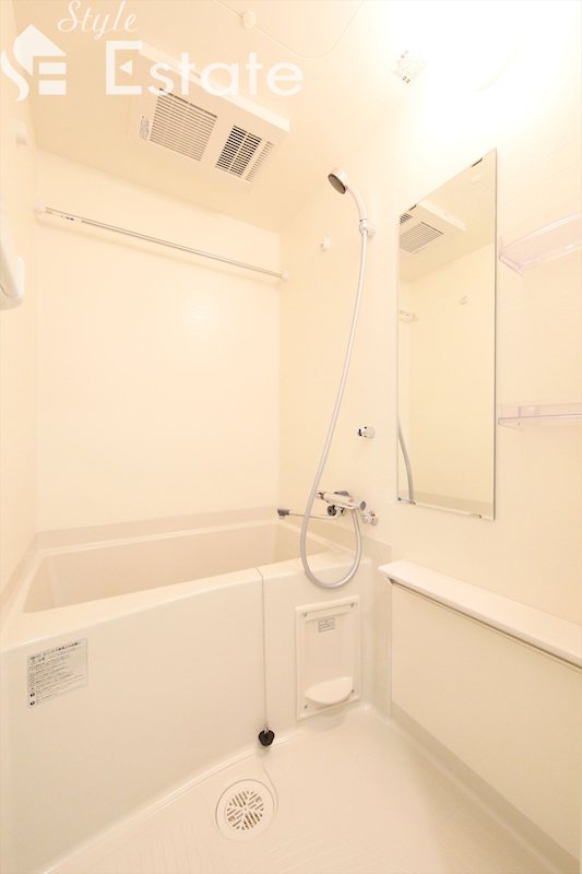 バス・シャワールーム　同仕様内装